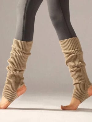 loose knitted leg warmer - brown (1)